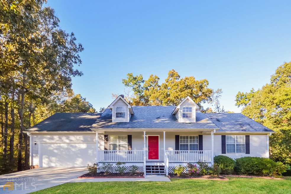 213 Knob Hill Dr, Locust Grove, GA 30248 - photo 1