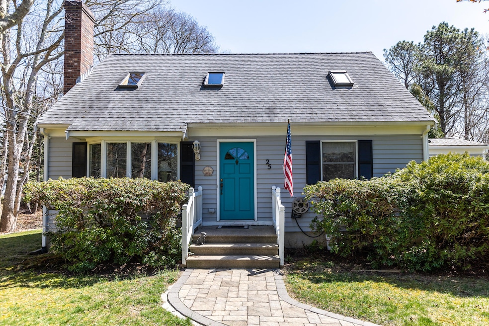 25 Ivest Cir, East Falmouth, MA 02536 - photo 1