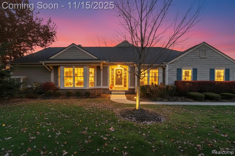 909 Tartan Trail unit 203, Bloomfield Hills, MI 48304 - photo 1