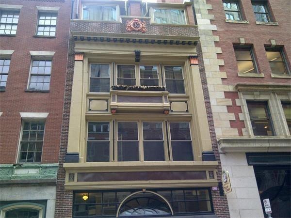 115-117 Water St unit 4, Boston, MA 02109 - photo 1