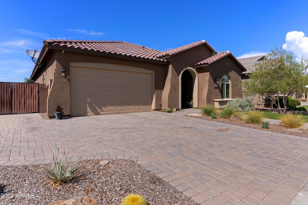 1086 W Whistling Thorn Ave, San Tan Valley, AZ 85140 - photo 1