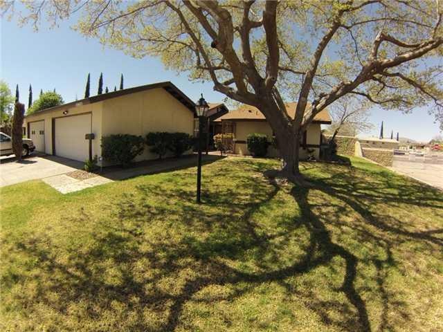 10602 Park View Cir, El Paso, TX 79935 - photo 1