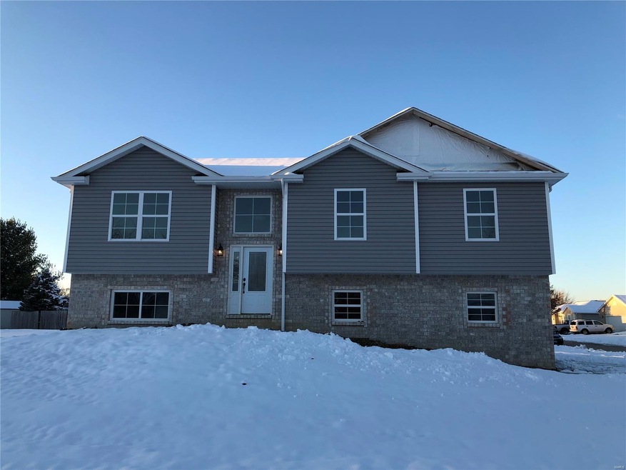 800 Copper Ridge, Maryville, IL 62062 - photo 1