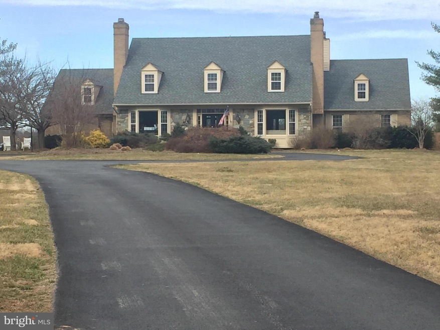 12065 Wetherfield Ln, Potomac, MD 20854 - photo 1