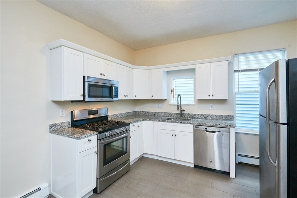 65 Brookline St unit 4, Cambridge, MA 02139 - photo 1