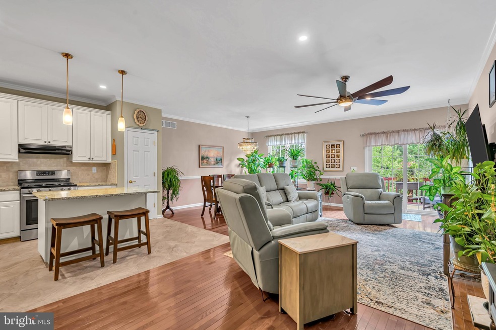 3 Melanie Way unit 102, Manahawkin, NJ 08050 - photo 1