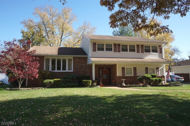 84 Wheatsheaf Rd, Clark, NJ 07066 - photo 1