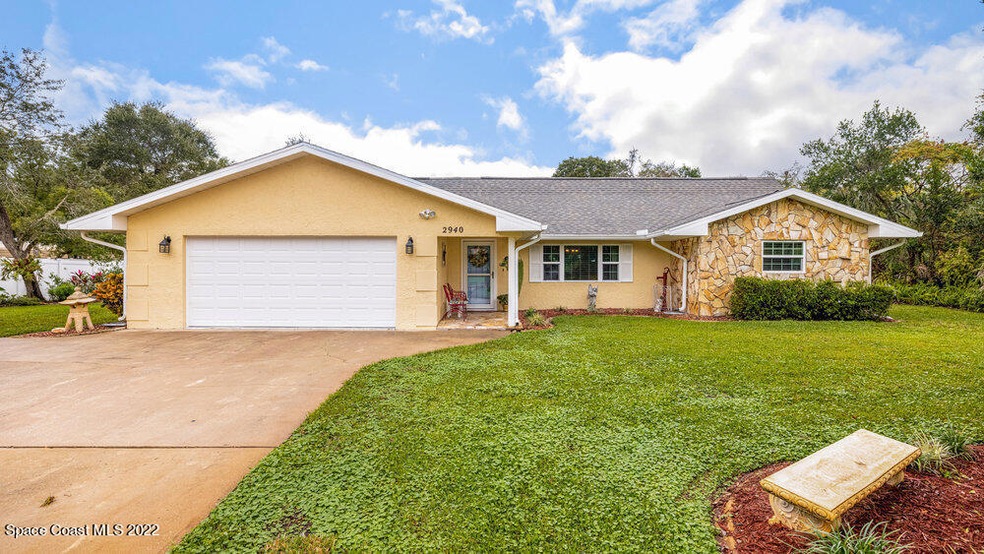 001_front_of_home_view_ii