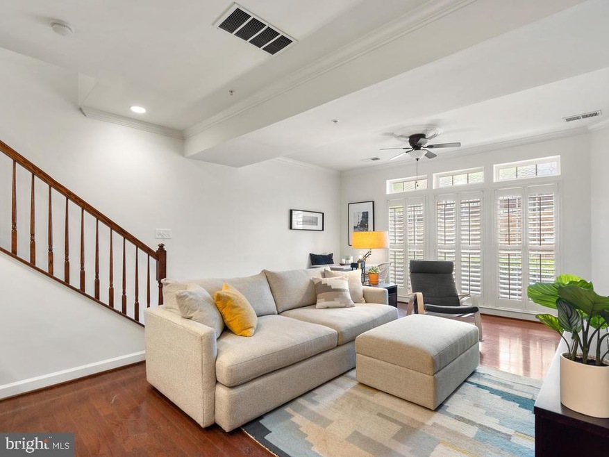 2364 Merseyside Dr unit 137, Woodbridge, VA 22191 - photo 1