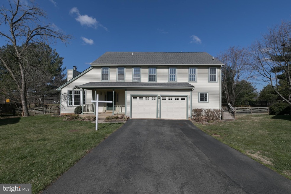 13254 Stone Heather Dr, Herndon, VA 20171 - photo 1