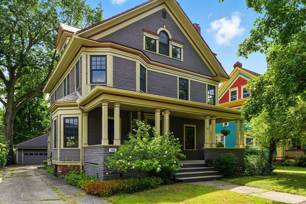 Sold $483,460 • Co-Listing Agent