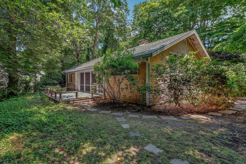 29 Wilson Rd, Woods Hole, MA 02543 - photo 1