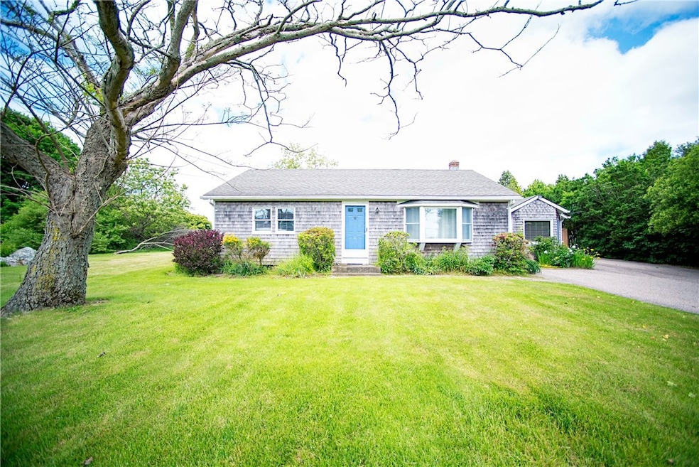 73 Sea View Ave, Wakefield, RI 02879 - photo 1