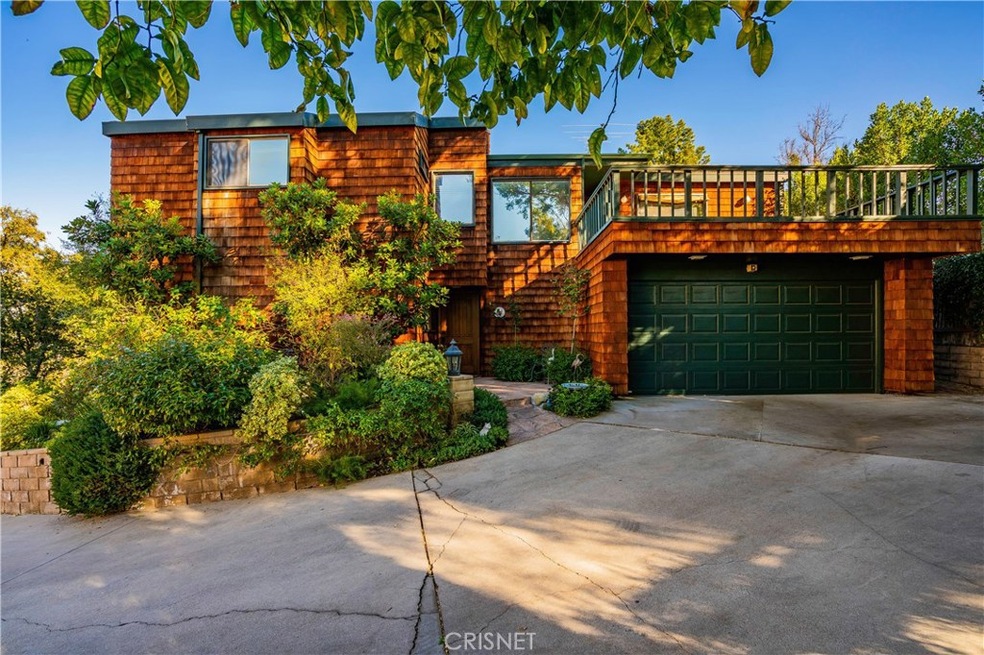 4919 Alatar Dr, Woodland Hills, CA 91364 - photo 1