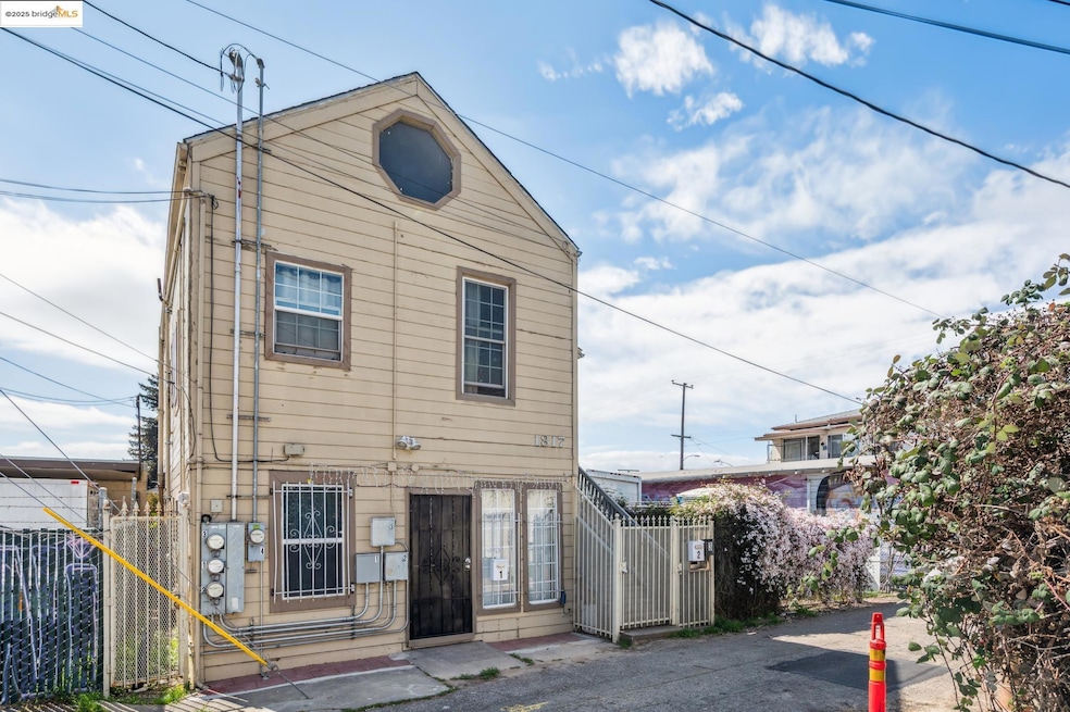 1820 International Blvd, Oakland, CA 94606 - photo 1