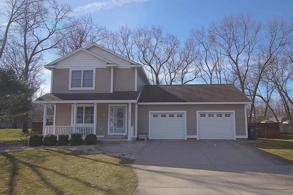 2567 Chippewa Front View