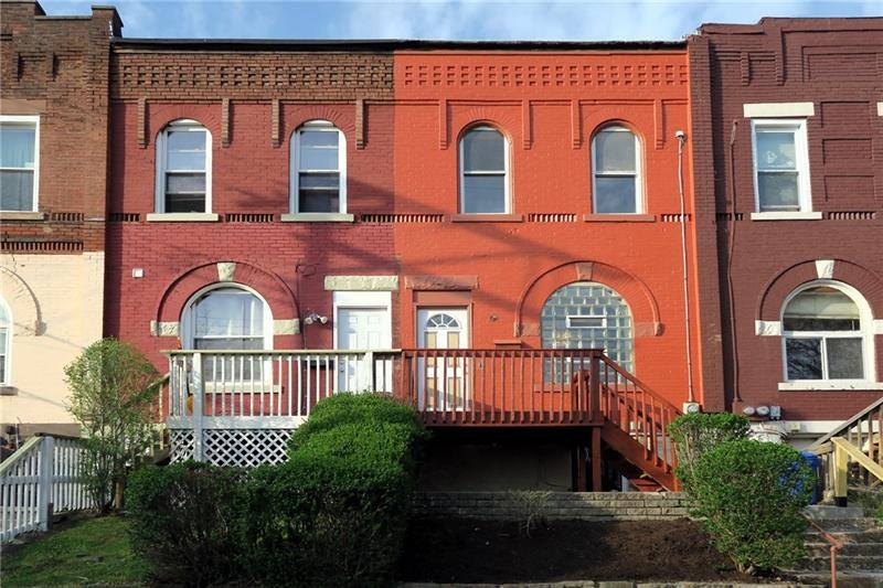 305 Lawn St,  Pittsburgh PA 15213