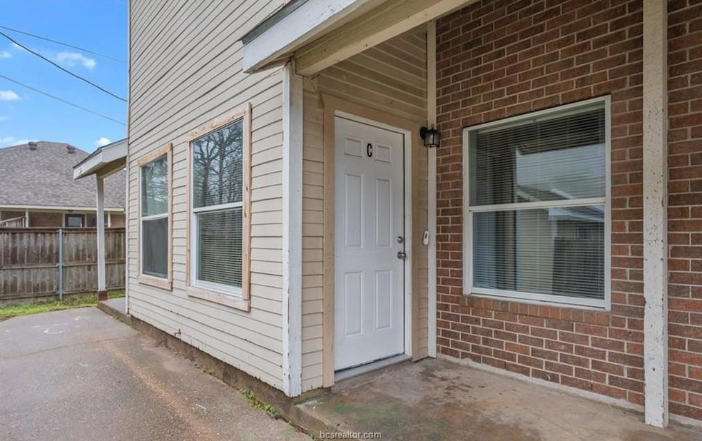 1104 Verde Dr unit A, Bryan, TX 77801 - photo 1