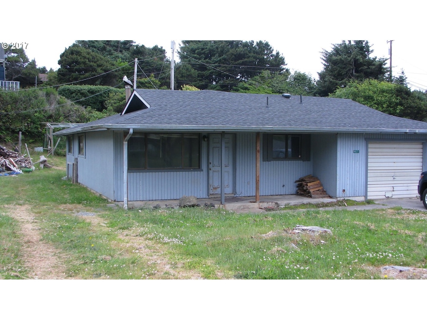 94052 Azalea Ln, Gold Beach, OR 97444 - photo 1