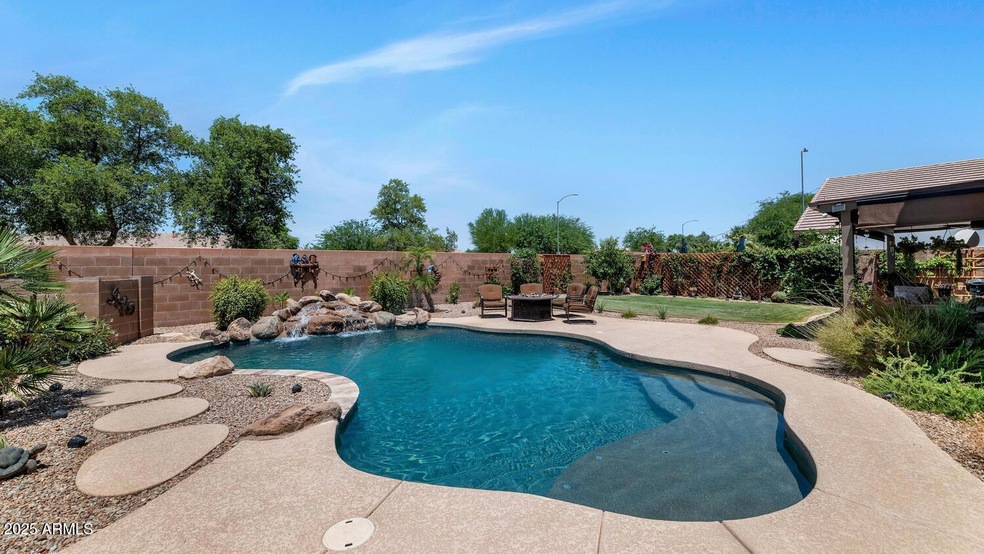 2852 S 96th St-large-
