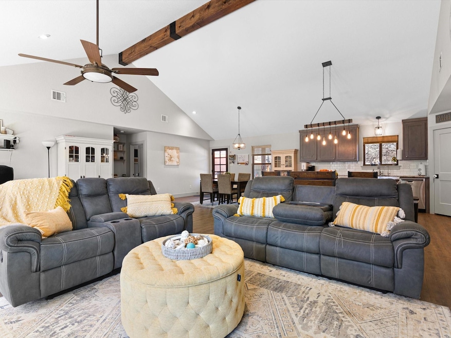 164 Rommel Ct, Springtown, TX 76082 - photo 1