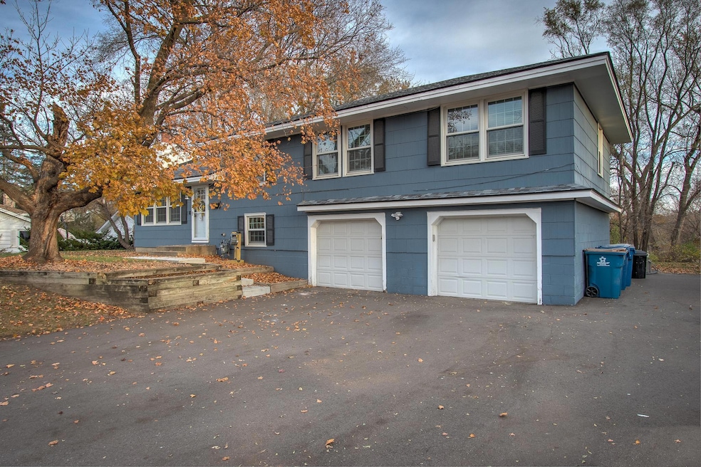 4652 Morris Cir, Bloomington, MN 55437 - photo 1