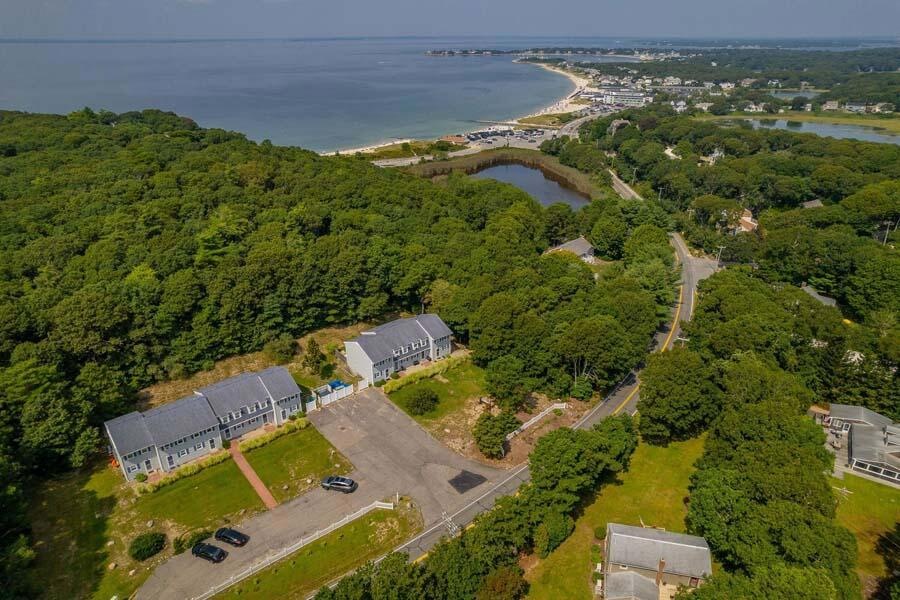 222 Quaker Rd unit 3, Falmouth, MA 02540 - photo 1
