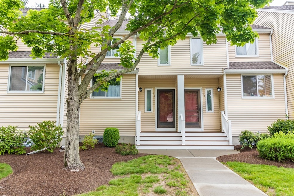 90 Gaslight Ln unit 90, North Easton, MA 02356 - photo 1