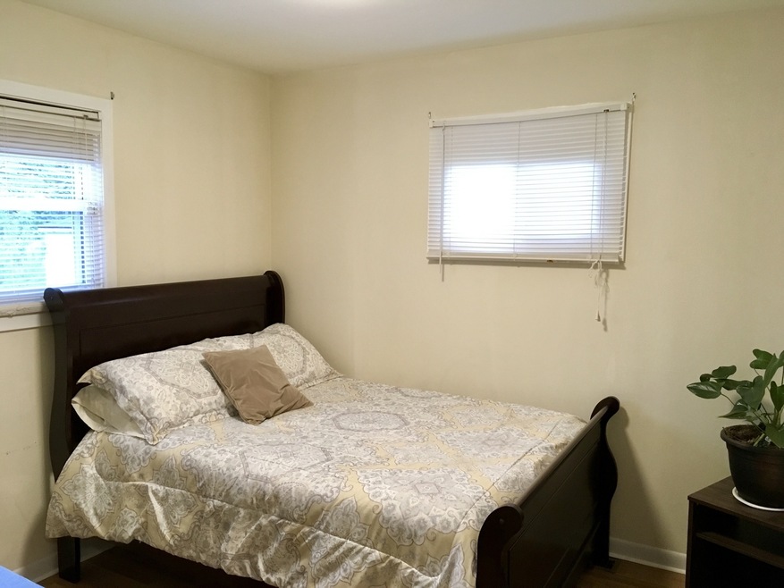 2019 Creek Rd, Waukegan, IL 60087 - photo 1