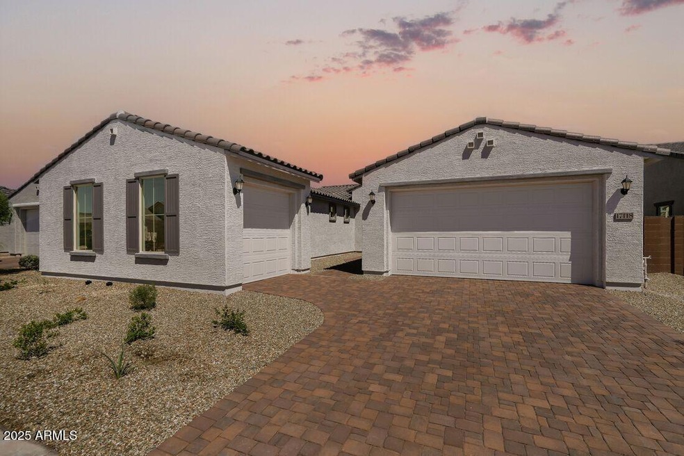 17118 W Hackamore Dr, Surprise, AZ 85387 - photo 1