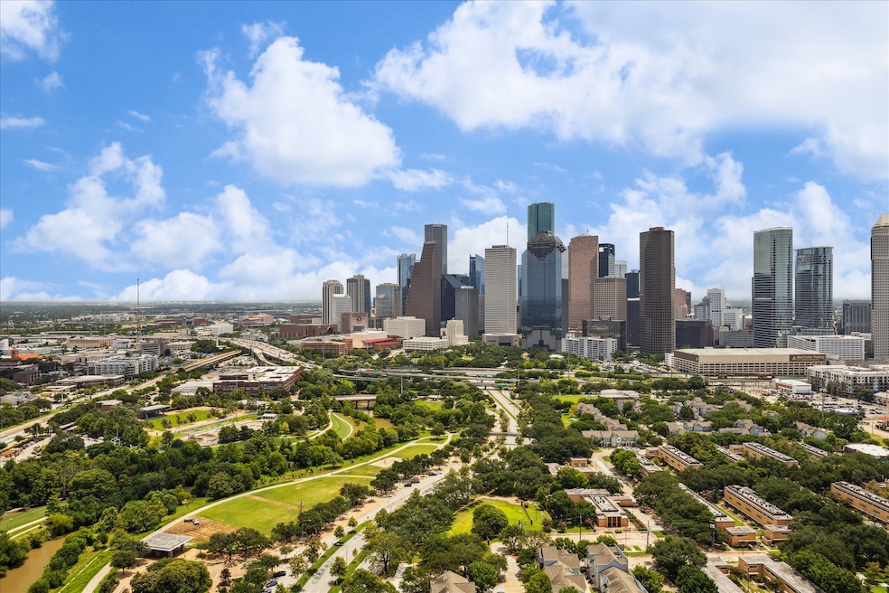 The Residences at The Allen, Houston’s premiere Lu