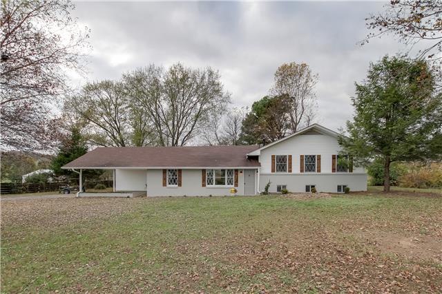 Wonderful Family home on 1.84 acres with detached 