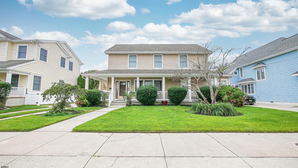 Sold $1,175,000 • Co-Listing Agent