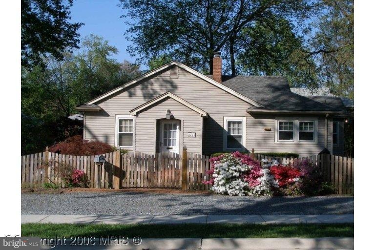 2407 Seminary Rd, Silver Spring, MD 20910 - photo 1