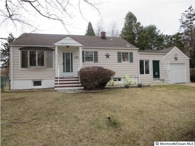 24 Elizabeth Pkwy, Eatontown, NJ 07724 - photo 1