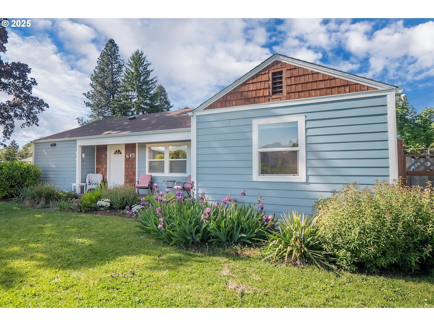 645 Howard Ave, Eugene, OR 97404 - photo 1