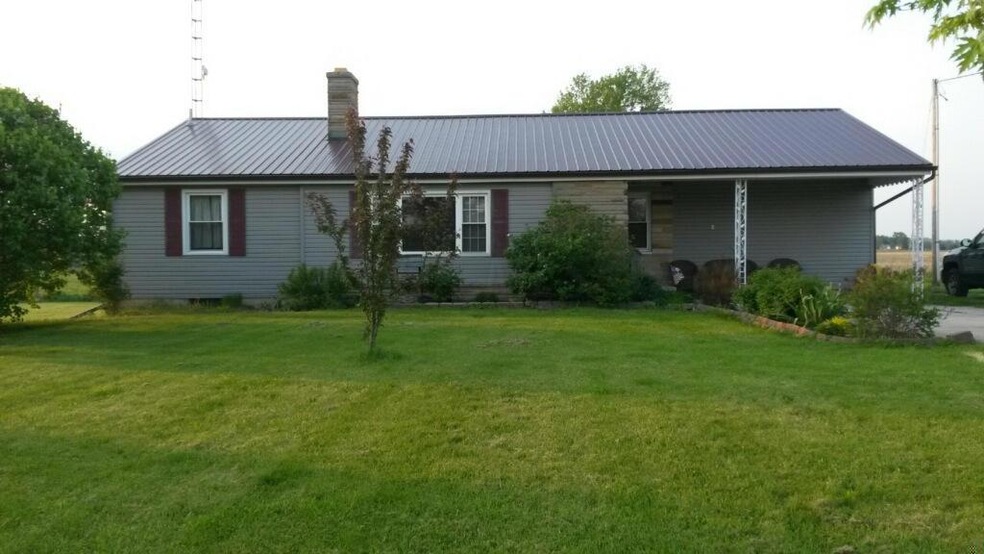 1702 Heinle Rd, Bucyrus, OH 44820 - photo 1