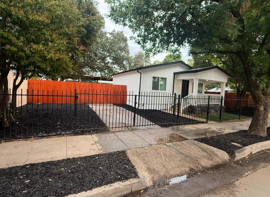 312 Florence St, Stockton, CA 95205 - photo 1