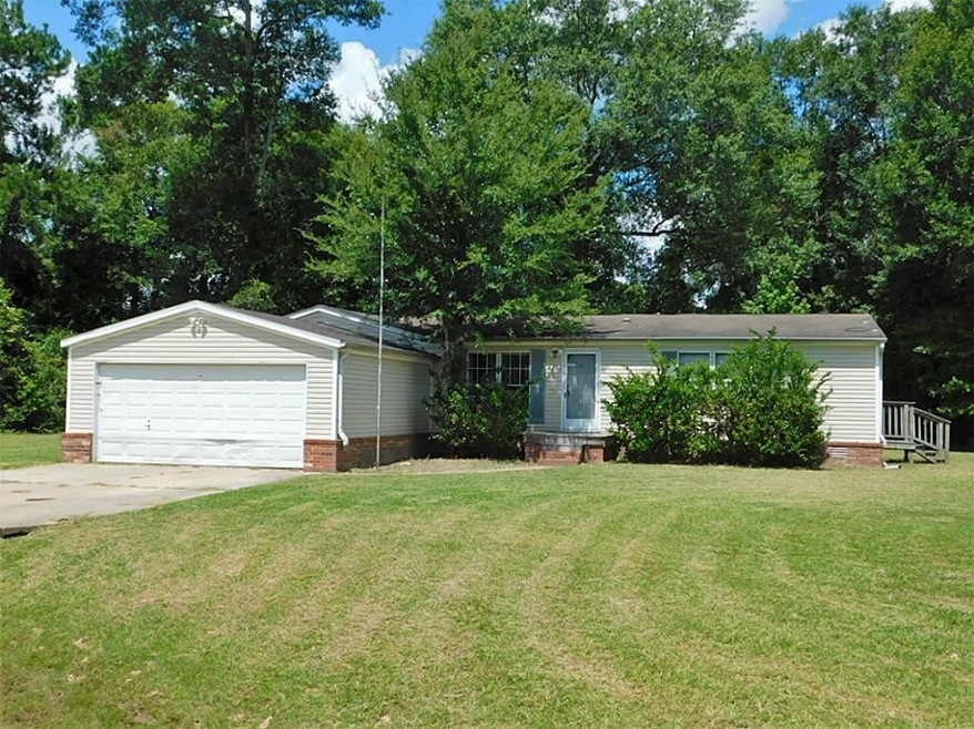 Photos were taken prior to current make ready.