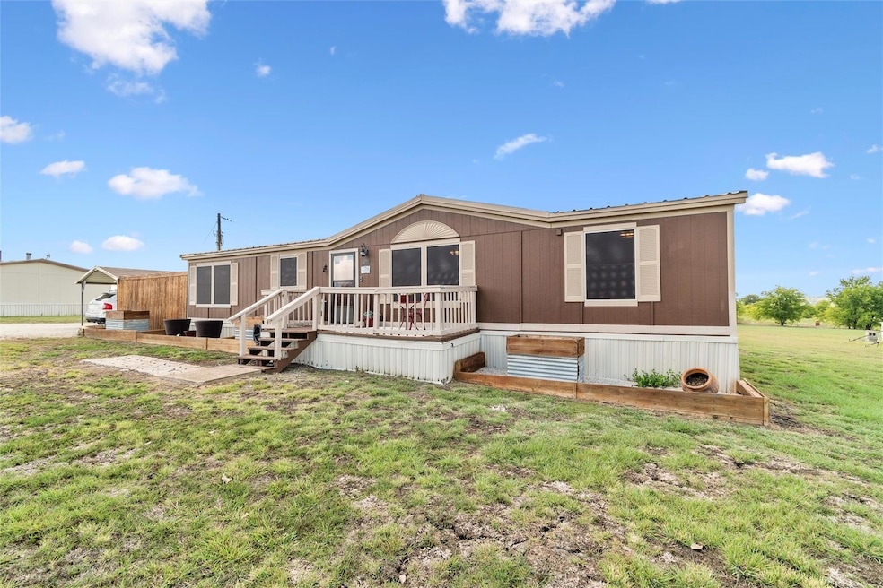 179 Pond View Dr, Decatur, TX 76234 - photo 1