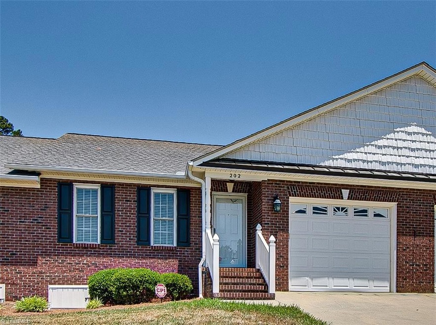 3140 Zoo Pkwy unit 202, Asheboro, NC 27205 - photo 1