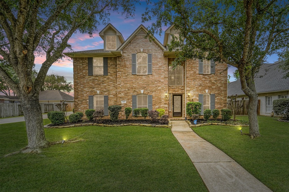 2903 Palmer Dr, Friendswood, TX 77546 - photo 1