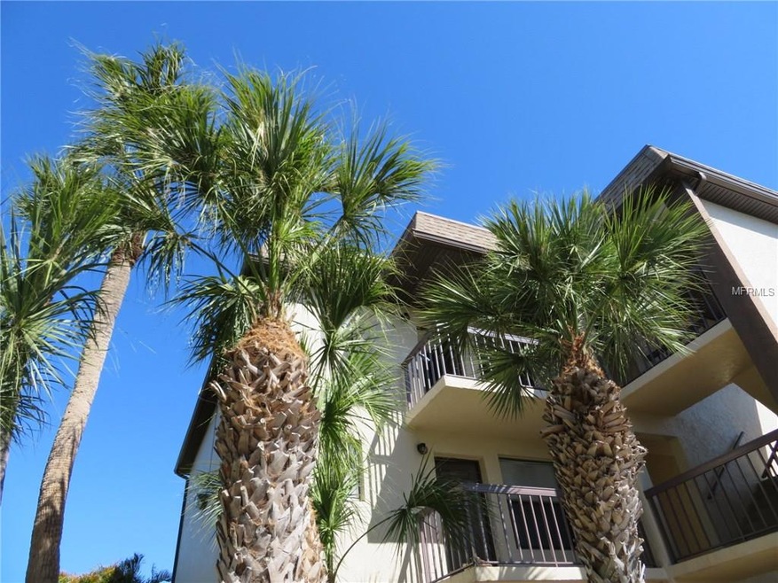End Unit, 3rd floor 131C Sandhill Pines
