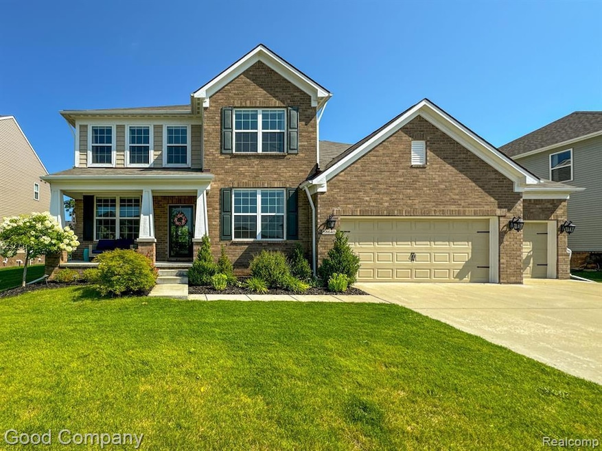 Welcome to 58640 Winnowing Cir N!