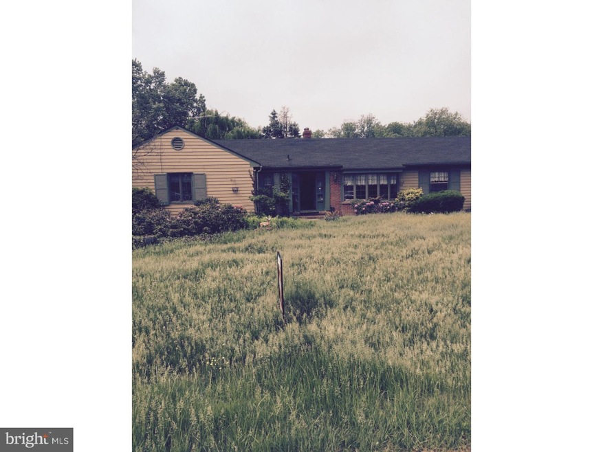 32 Georgetown Rd, Bordentown, NJ 08505 - photo 1