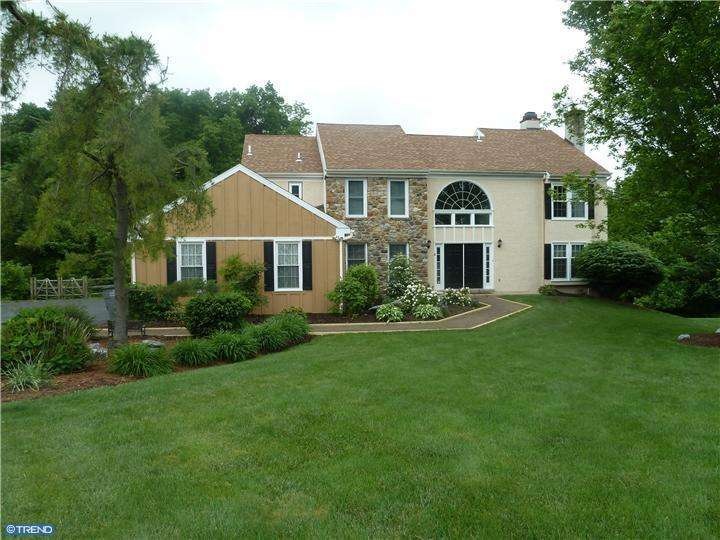 1932 Glenwold Dr, Paoli, PA 19301 - photo 1