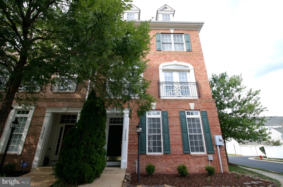 42480 Legacy Park Dr, Ashburn, VA 20148 - photo 1