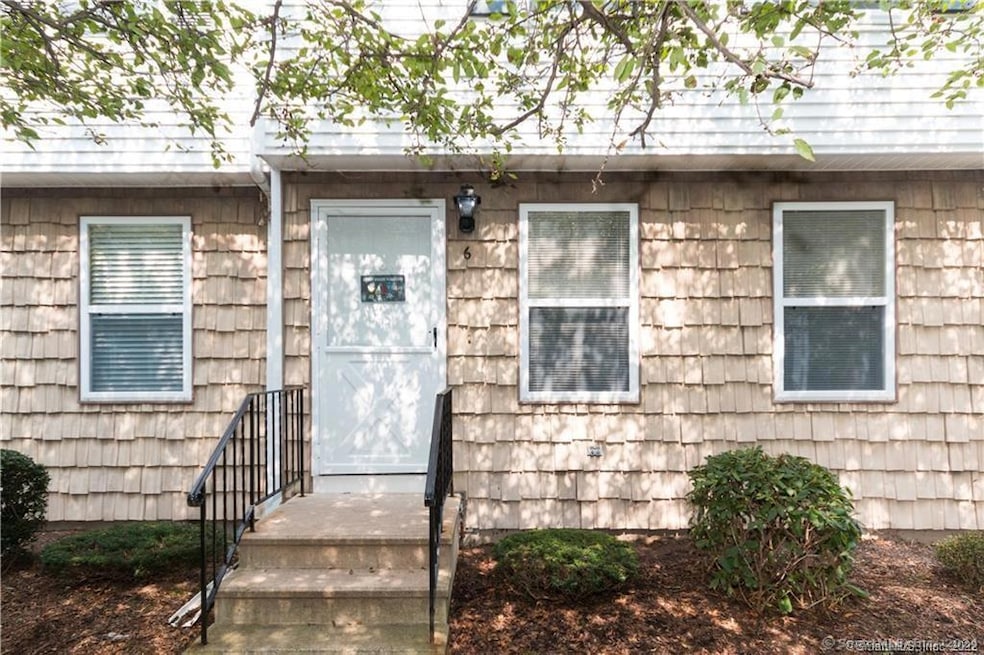 6 Larkspur Ln, Glastonbury, CT 06033 - photo 1