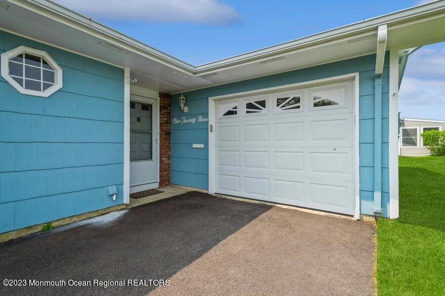 01_129WhittierRd_57_FrontView_LowRes