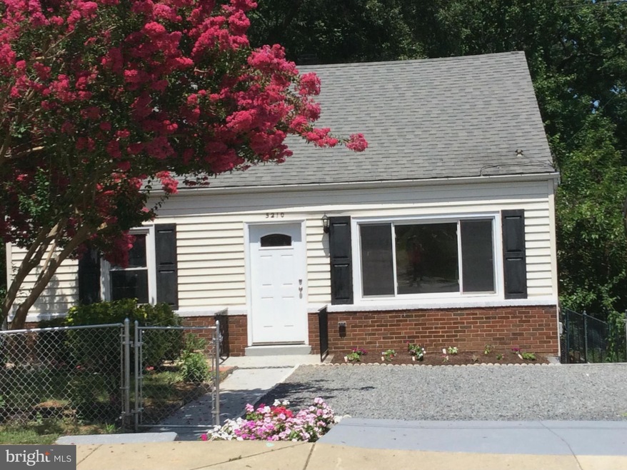 5210 Varnum St, Bladensburg, MD 20710 - photo 1